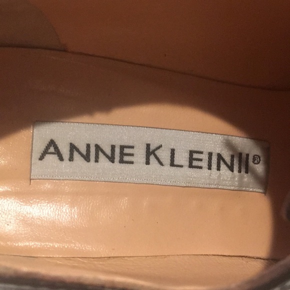 Anne Klein spectator shoes size 6 - Picture 8 of 8